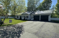 195 Pearl Street, Newport City, VT 05855