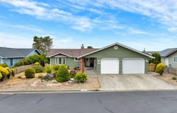 34 Wild Winds ST, Florence, OR 97439