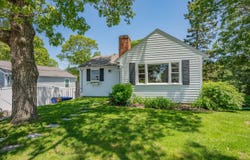 22 Wallace Point, Buzzards Bay, MA 02532