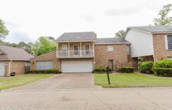 69 Sycamore Lane, Brandon, MS 39042
