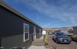 460 Arnos Street, Talent, OR 97540