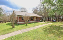 90 Marion Riley Road, Delight, AR 71940