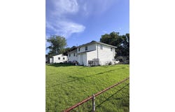 93 W Laurel Dr, Somers Point, NJ 08244
