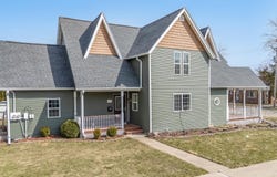 131 MADISON Avenue, OMRO, WI 54963