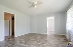 3439 SW Kirklawn AVE, Topeka, KS 66611