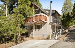 316 Pioneer Road, Lake Arrowhead, CA 92352