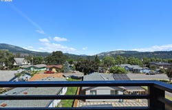 1502 LINCOLN St, HoodRiver, OR 97031