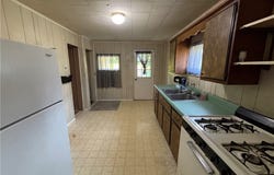 1735 Arnold St, New Kensington, PA 15068