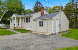 13 Mark Trail, Groton, CT 06340
