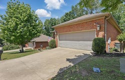 2716 Juniper Drive, Benton, AR 72015