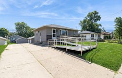 2409 E 41st Court, Des Moines, IA 50317