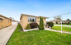 525 Mackinaw Avenue, Calumet City, IL 60409