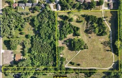 3848 SE California AVE, Topeka, KS 66609