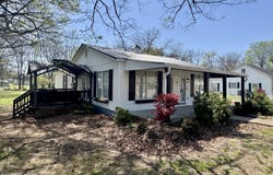 417 E Tigrett Street, Halls, TN 38040