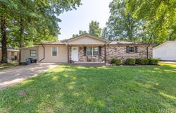 243 Hampton Court, Poplar Bluff, MO 63901