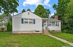 6 Smith Avenue, Waterbury, CT 06708