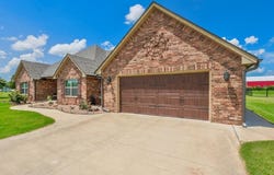 38604 Collina Drive, Shawnee, OK 74804