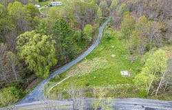 513 Beadwood Ln, Damascus, VA 24236