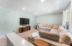 300 Chatham Drive, Aurora, OH 44202