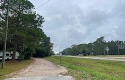21 Withlachoochee Avenue, Panacea, FL 32346