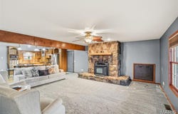 30998 Gifford Trail, La Plata, MO 63549