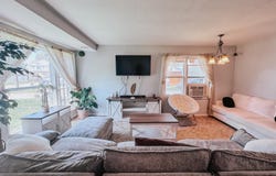 208 3rd St SE, De Smet, SD 57231