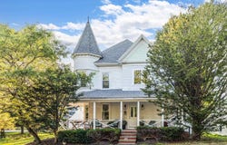 11 Rogers Road, Kittery, ME 03904