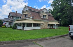 206-208 East Myles Ave, Pennsboro, WV 26415