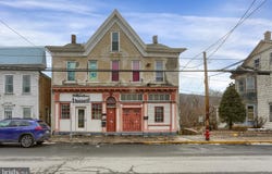 100 E MARKET STREET, WILLIAMSTOWN, PA 17098