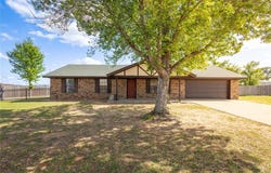 104 Sadie Lane, Sayre, OK 73662