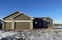 250 W DUSK, Rose Hill, KS 67133