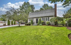 35 Smyth Lane, Manchester, NH 03104