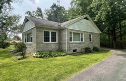 14467 W St Rd 48, Jasonville, IN 47438