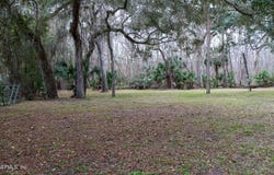 155 FRAN Lane, Satsuma, FL 32189