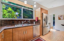 1220 Country Club Drive, Burbank, CA 91501