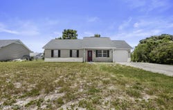 107 Foxtrace Lane, Hubert, NC 28539