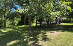303 Keith Street, Mount Vernon, TX 75457