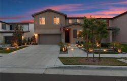2227 Melogold Way, Corona, CA 92883