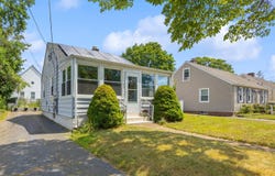 41 Rowe Street, East Haven, CT 06512