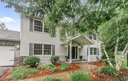 1415 Kingswood Ponds Road, Eagan, MN 55122