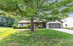 2254 LEDVINA Circle, GREEN BAY, WI 54313