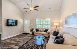229 Edgewood Ave, Clinton, TN 37716