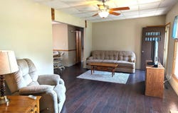 1604 Meadowbrook Dr, MASON CITY, IA 50401