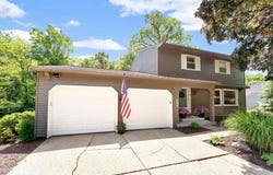 486 Edgeworthe Drive SE, Ada, MI 49301