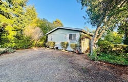 179 OUTER Dr, Florence, OR 97439
