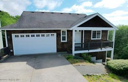 2133 MIDDLE FORK Cir, Seaside, OR 97138