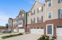 4006 N Steels Circle, Stow, OH 44224
