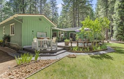 200 Cornett Lane, Cave Junction, OR 97523
