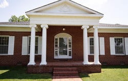 1100 Pasadena Ave, Muscle Shoals, AL 35661