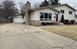 118 Church Drive, Aberdeen, SD 57401